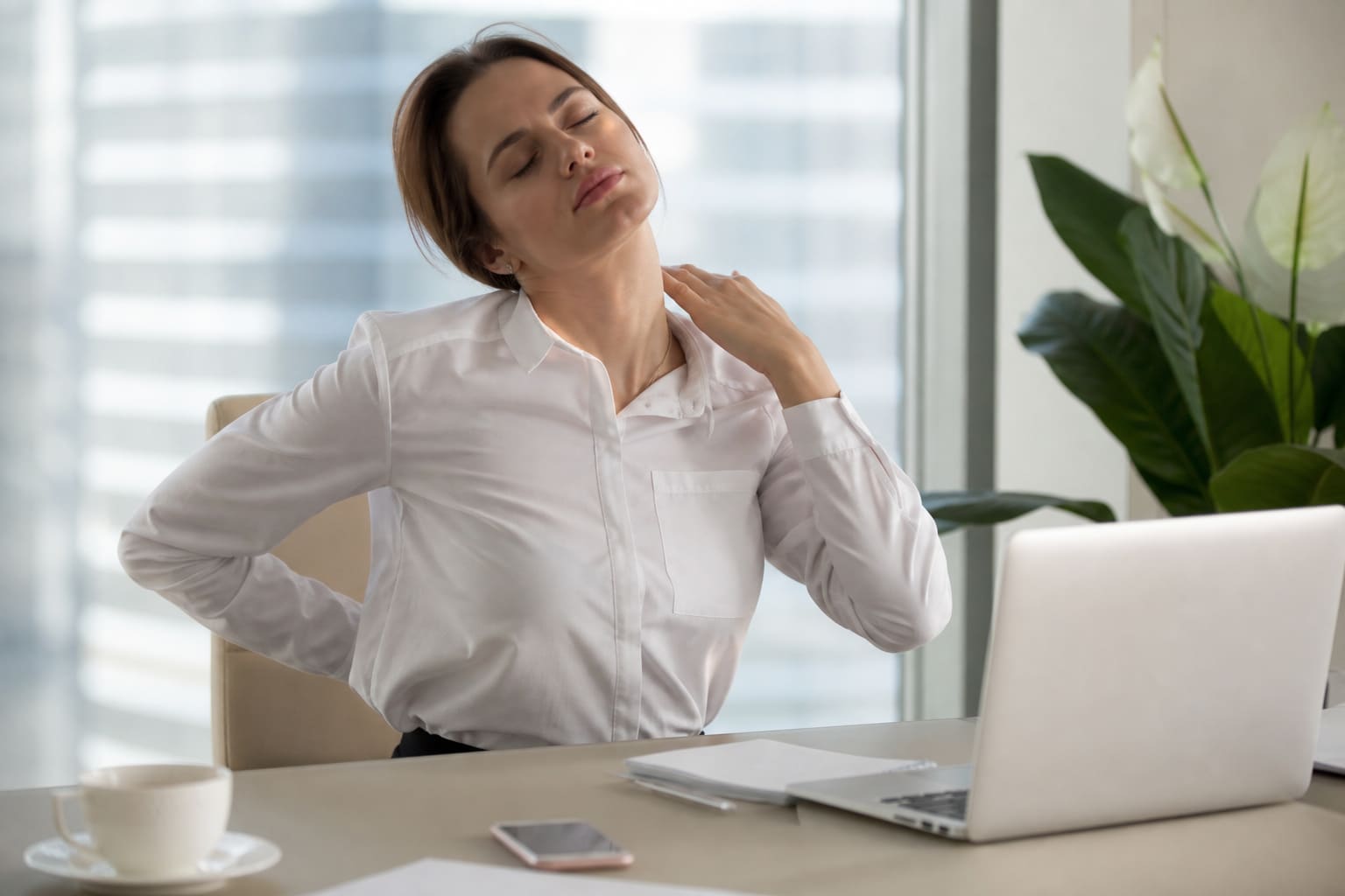 Desk Stretches and Eye Strain Relief for Screen Workers