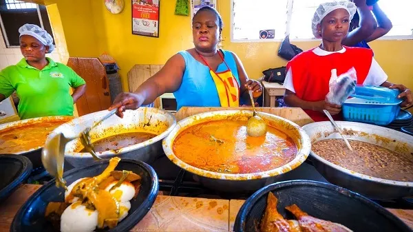 Accra Street Food Safety Tips: Eat Well Without the Guesswork