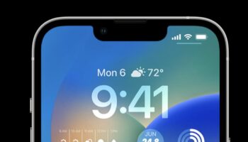 iOS 18: How to Change Lock Screen Controls on iPhone