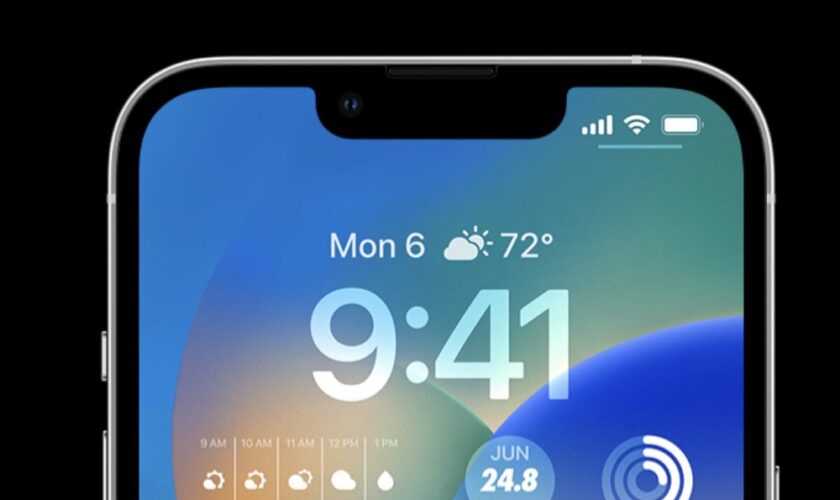 iOS 18: How to Change Lock Screen Controls on iPhone