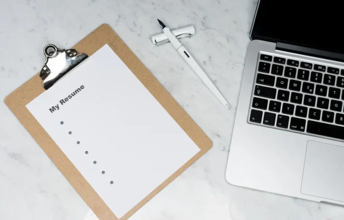 How to Write a CV for Jobs in Ghana (With Simple Structure)