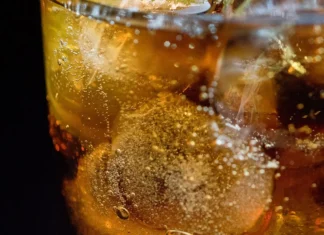How to Cut Back on Sugary Drinks (Without Going Extreme) How to Cut Back on Sugary Drinks (Without Going Extreme)