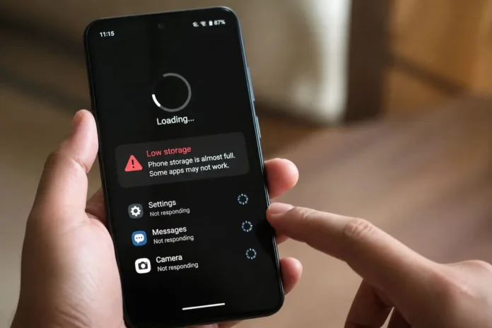 Why Your Android Phone Is Slow (and How to Speed It Up) Why Your Android Phone Is Slow (and How to Speed It Up)