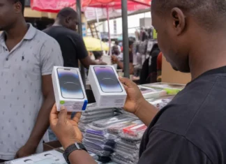 How to Spot a Fake Smartphone Box in Ghana How to Spot a Fake Smartphone Box in Ghana