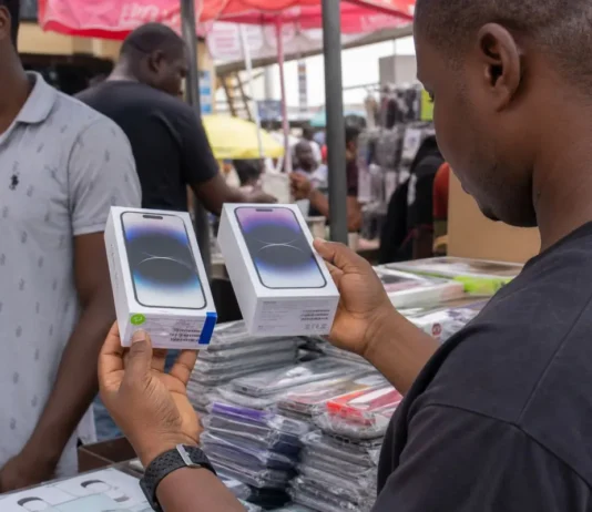 How to Spot a Fake Smartphone Box in Ghana How to Spot a Fake Smartphone Box in Ghana