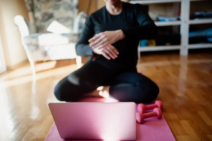 A Simple Stretch Routine Before Bed A Simple Stretch Routine Before Bed