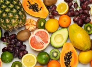 Whole Fruit vs Fruit Juice: Which Is Better Daily? Whole Fruit vs Fruit Juice: Which Is Better Daily?